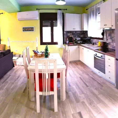 Apartament River House
