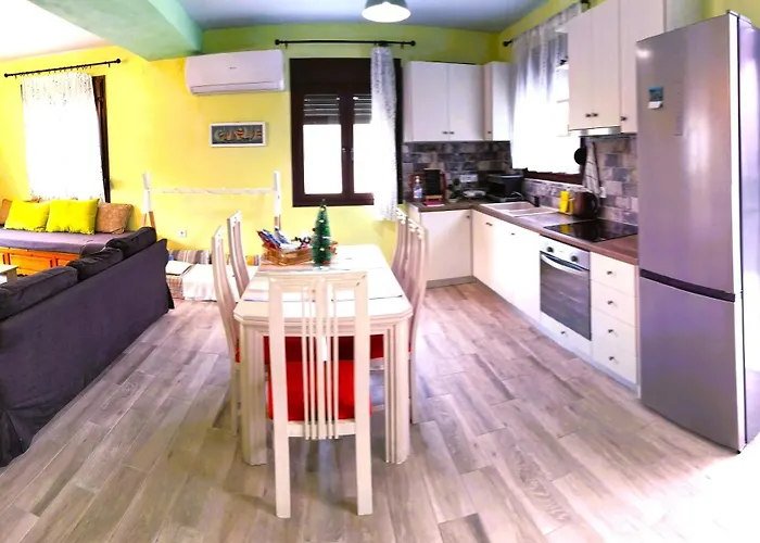 Apartment River House